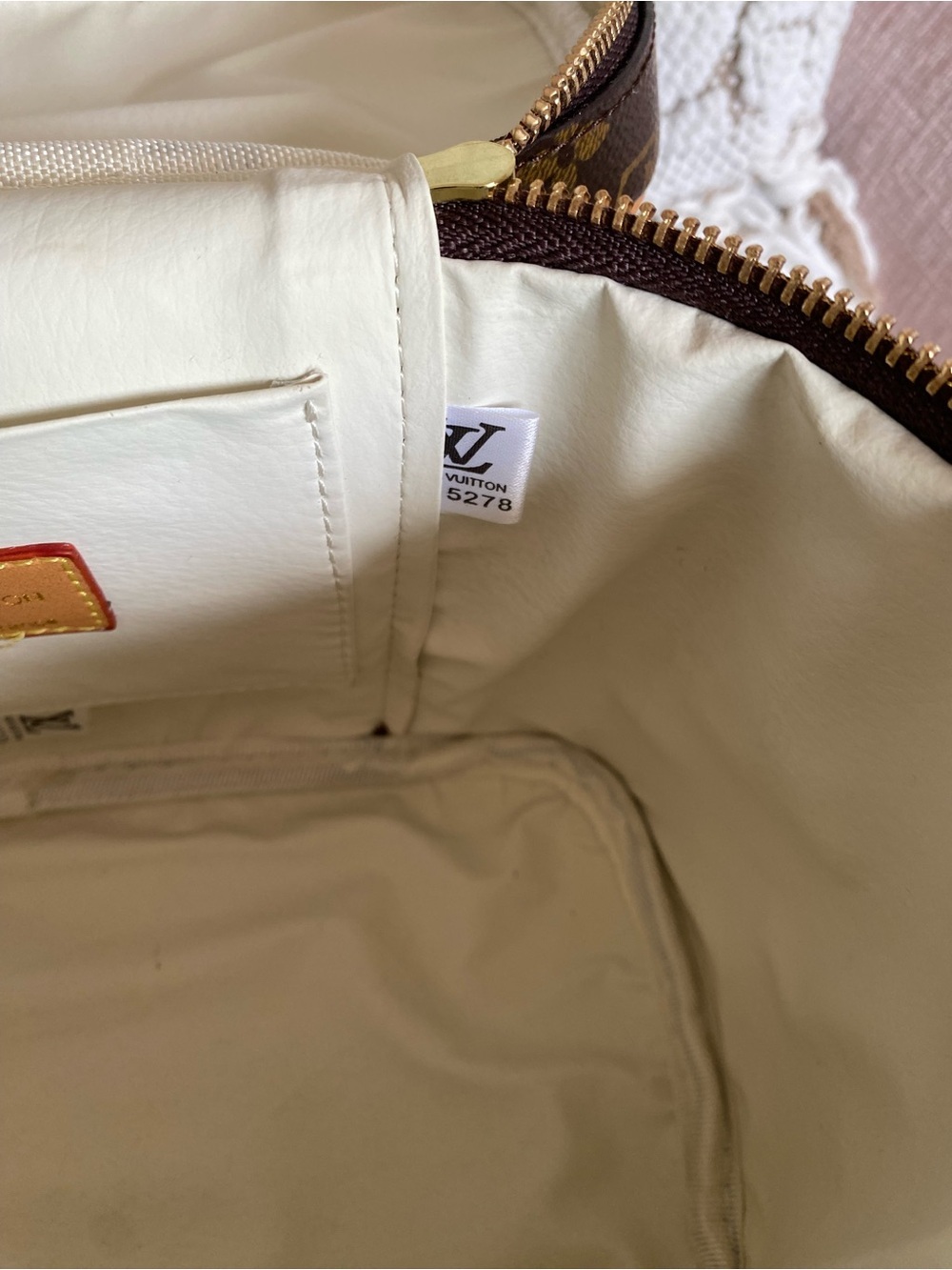 SHOULDER BAG - Picture 14 of 16